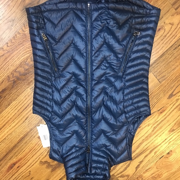 NWT DOWN LIGHTWEIGHT PUFFER VEST SM blue only. - Picture 6 of 8