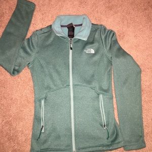 North face sweater