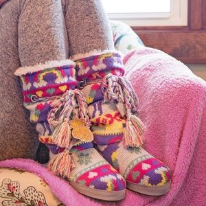NEW Muk Luk Slipper Boots