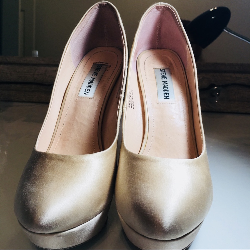 Steve Madden party shoes with rhinestones on heel