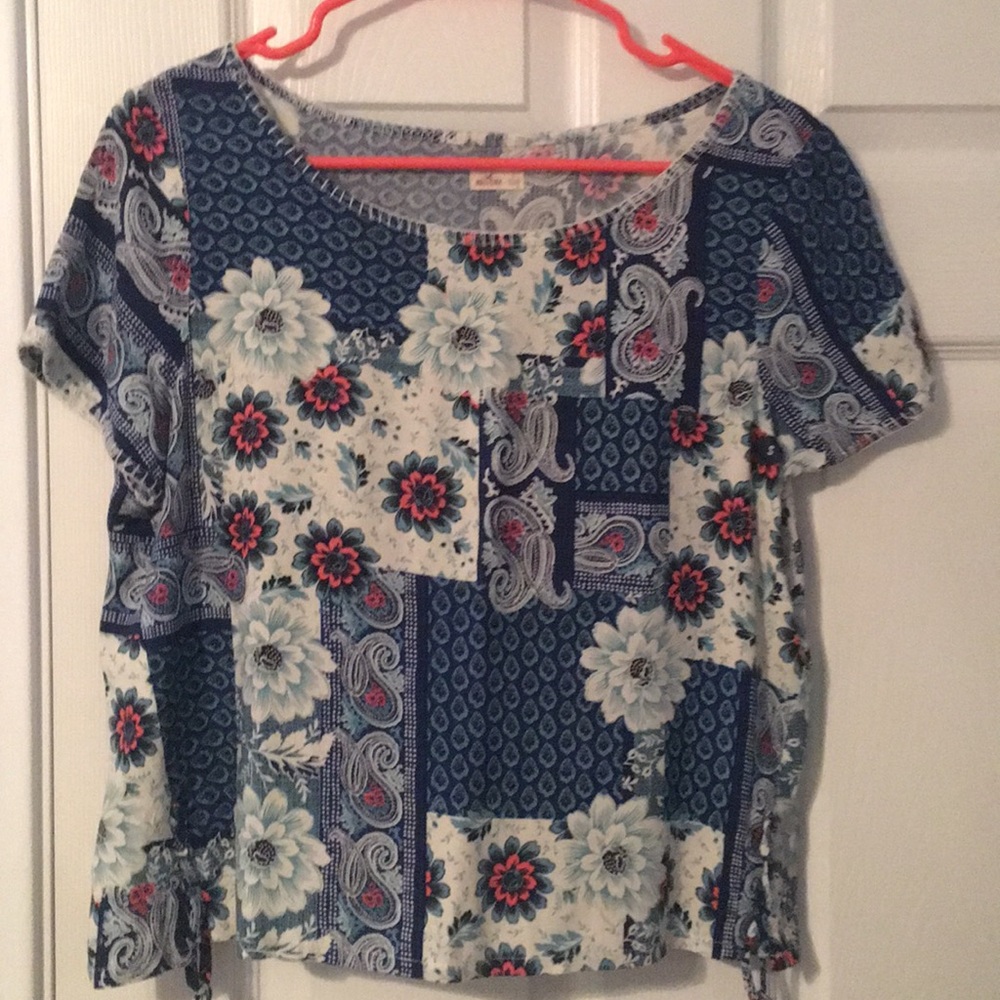 Hollister shirt