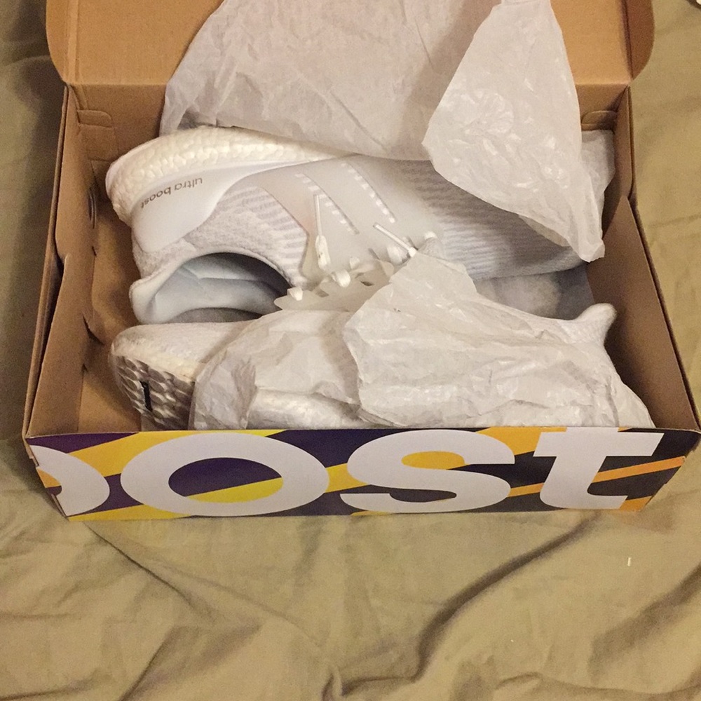 Adidas ultra boost 3.0 triple white