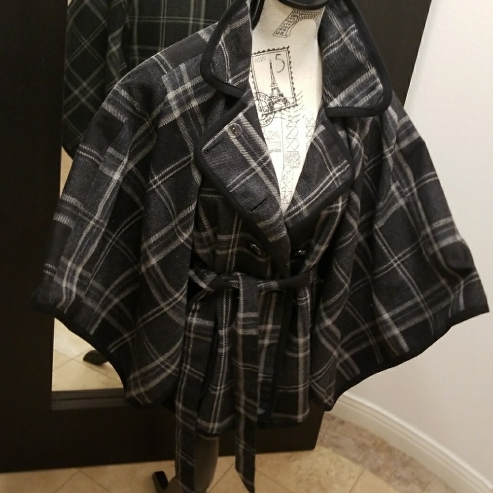 💥Sale💥 Cape Coat