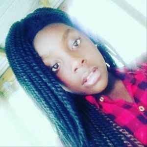 Meet your Posher, Latricia