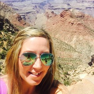 Meet your Posher, Shannon
