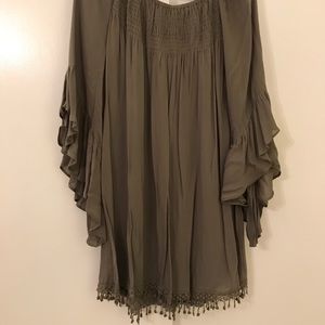 Blu Pepper off the shoulder dress!