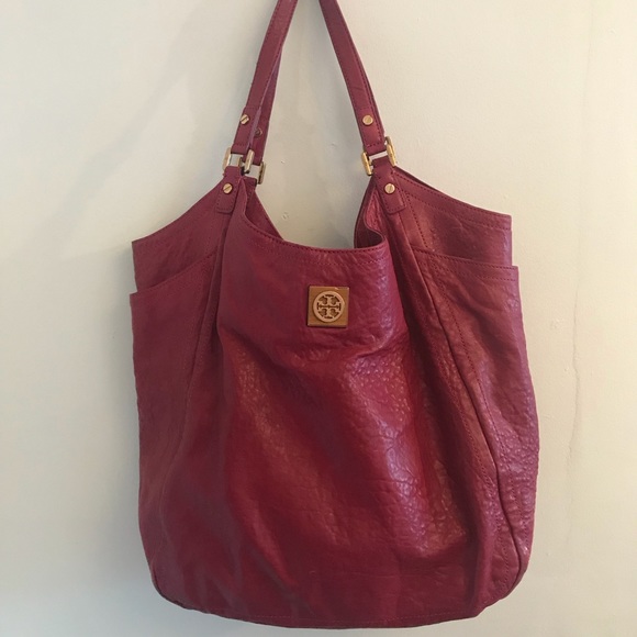 Tory Burch Handbags - •Tory Burch• Berry Hobo Bag
