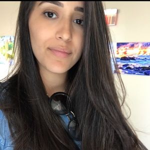 Meet your Posher, Maya