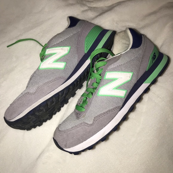 New balance - Picture 1 of 3