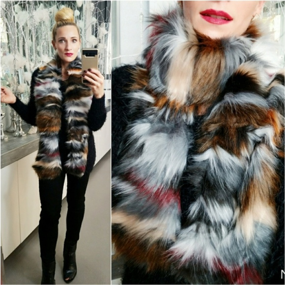 . Accessories - (( RESTOCK ))  FAUX FUR SCARF
