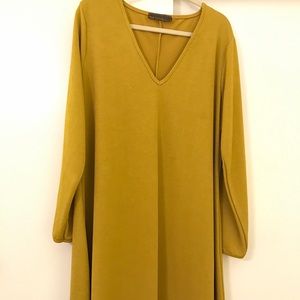 Pink clover open long sleeve dress!