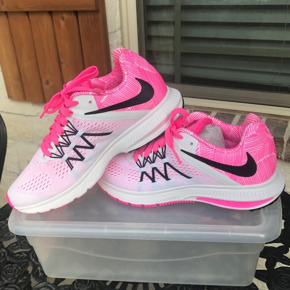 Nike Shoes - Nike Zoom Winflo 3 Premium