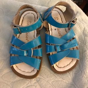Turquoise Salt Waters sandals!