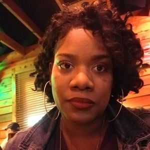 Meet your Posher, Erika