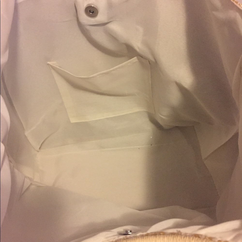 Beautiful totes - Picture 6 of 6