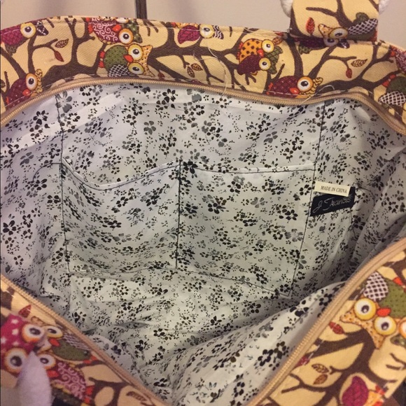 Beautiful totes - Picture 3 of 6