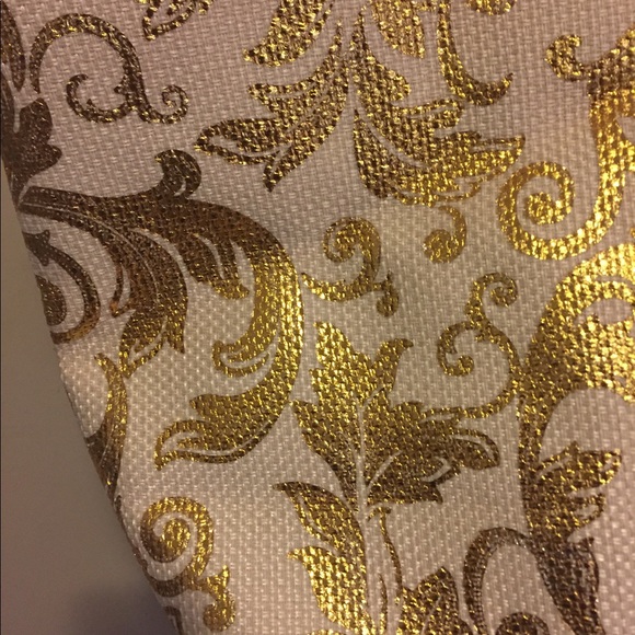 Beautiful totes - Picture 5 of 6