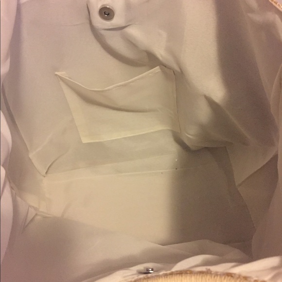 Beautiful totes - Picture 6 of 6