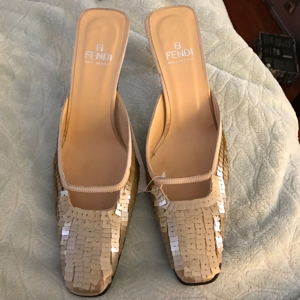 Fendi Sequined slides!