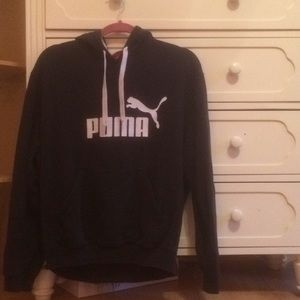 Men’s puma hooded sweatshirt