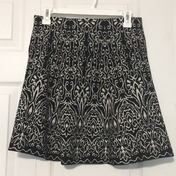 2 pc dress long sleeve crop top & high waist skirt - Picture 3 of 3