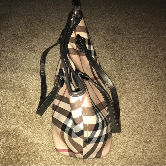 Authentic Burberry purse - Picture 2 of 3