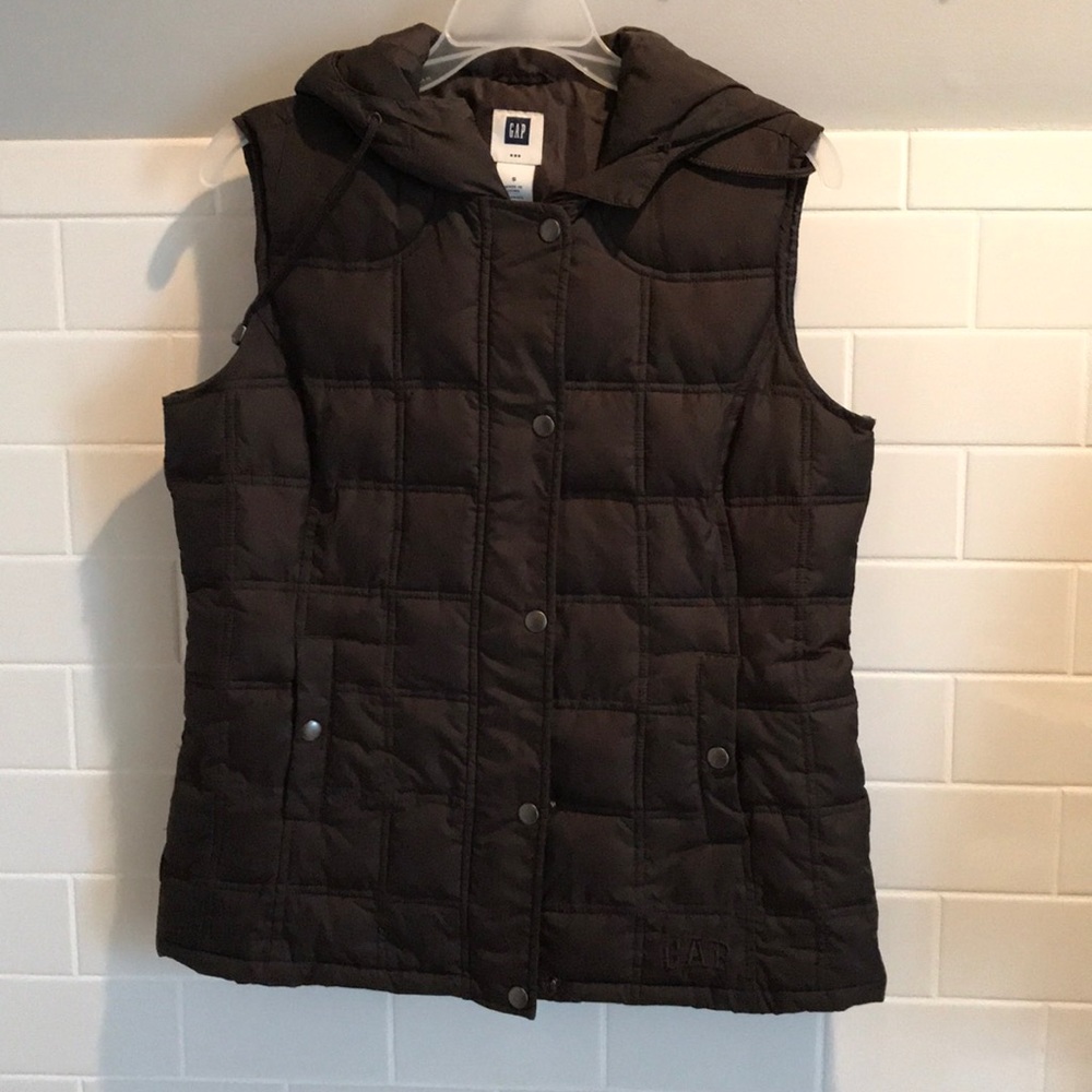 Gap brown quilted vest. Small