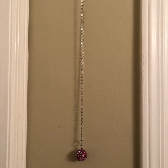 long adjustable silver necklace with pink circle - Picture 1 of 2