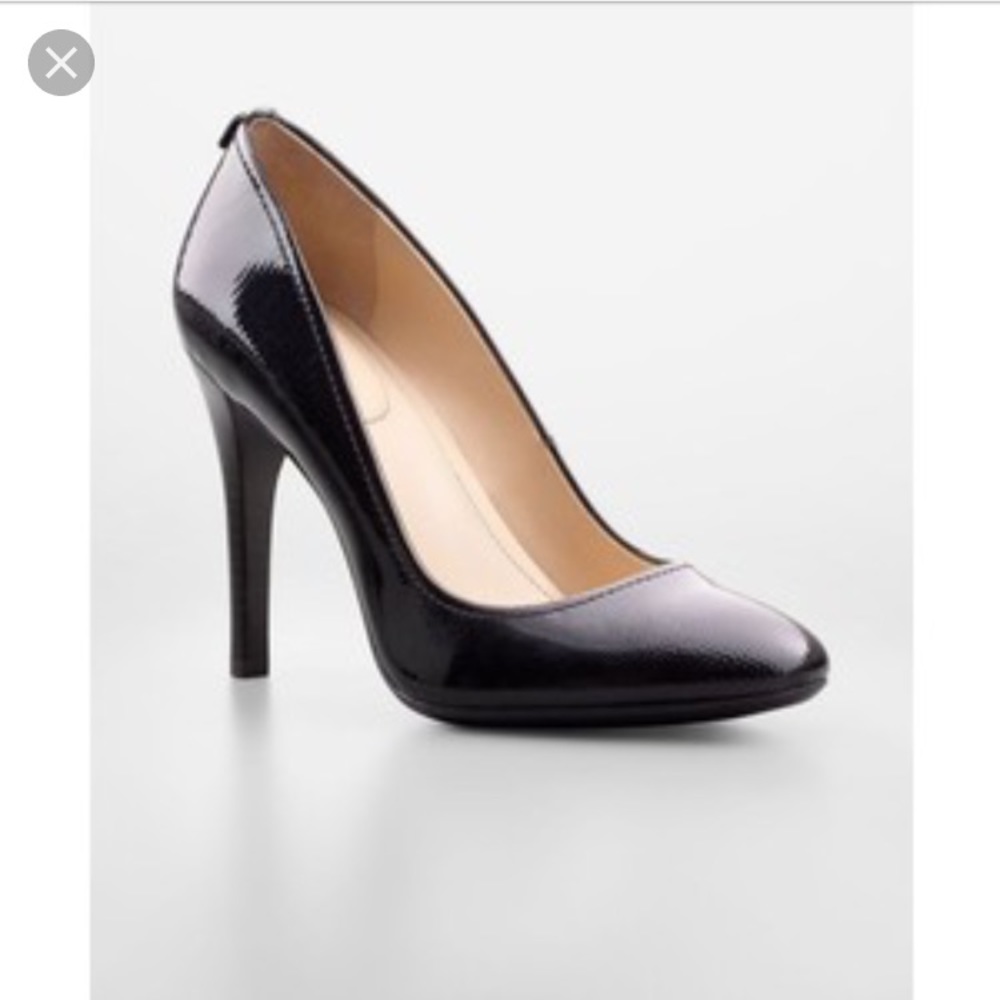 Calvin Klein Whinnie Lizard Patent Leather Pump