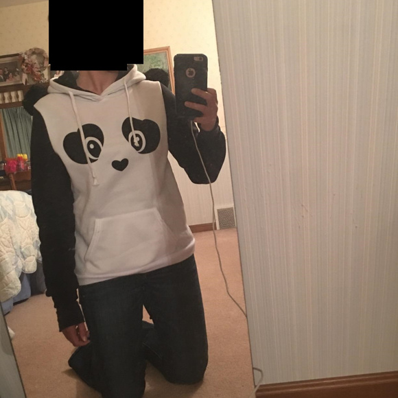 Panda Ears hoodie - Picture 2 of 3