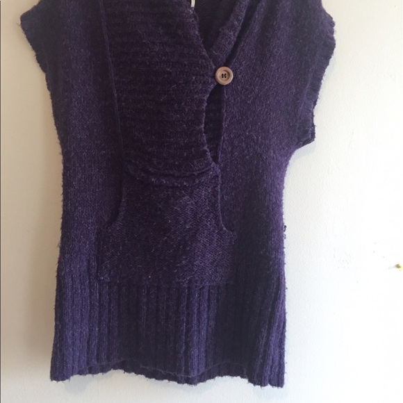 SOLD! Free People Short sleeve sweater with hood 💜 - Picture 5 of 6