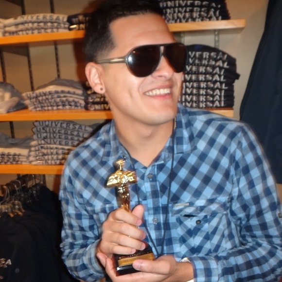 Meet your Posher, Raul - Picture 1 of 1