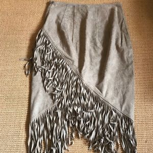 Express fringe skirt