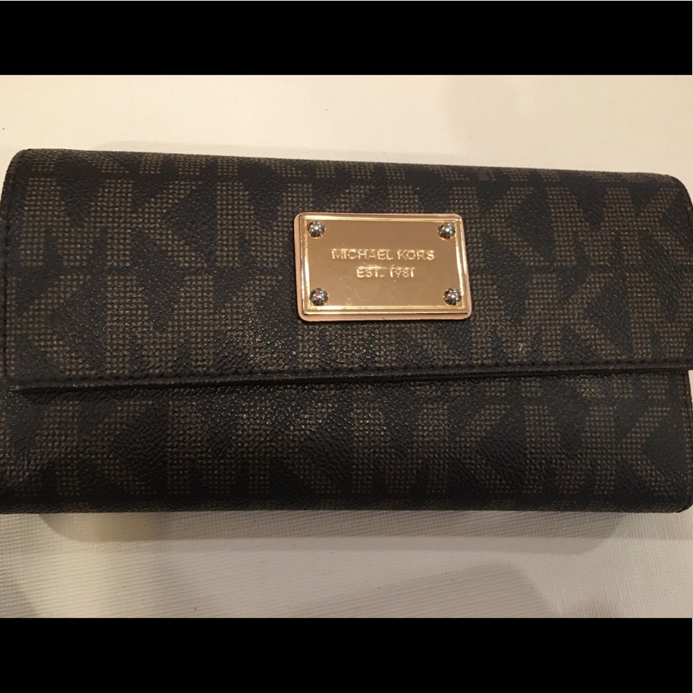 Michael Kors trifold wallet