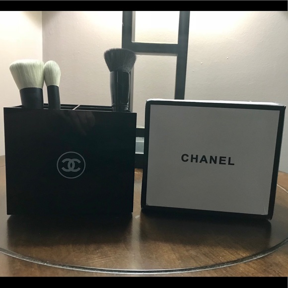 Chanel Acrylic Vanity Gift Makeup Brush Holder - Picture 2 of 4