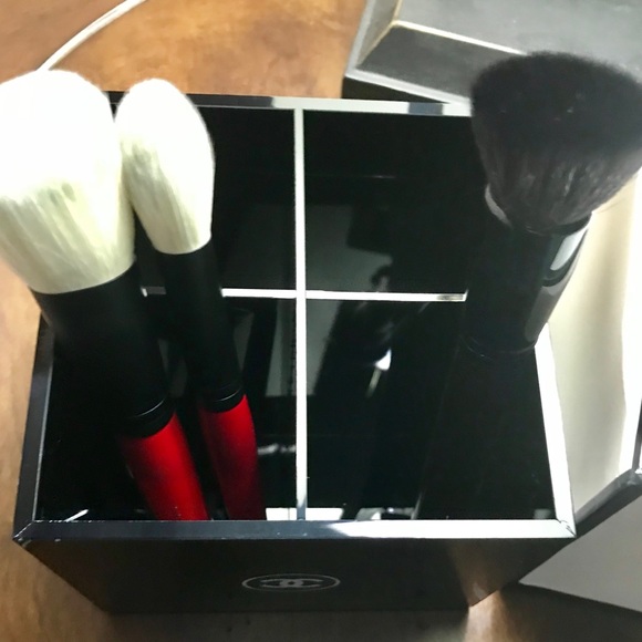 Chanel Acrylic Vanity Gift Makeup Brush Holder - Picture 3 of 4