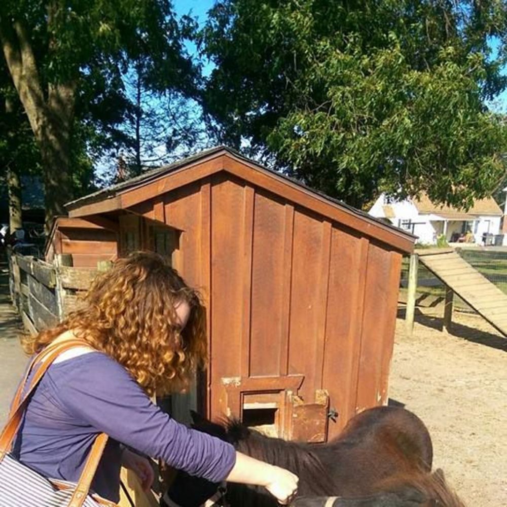 Meet your Posher, Alix