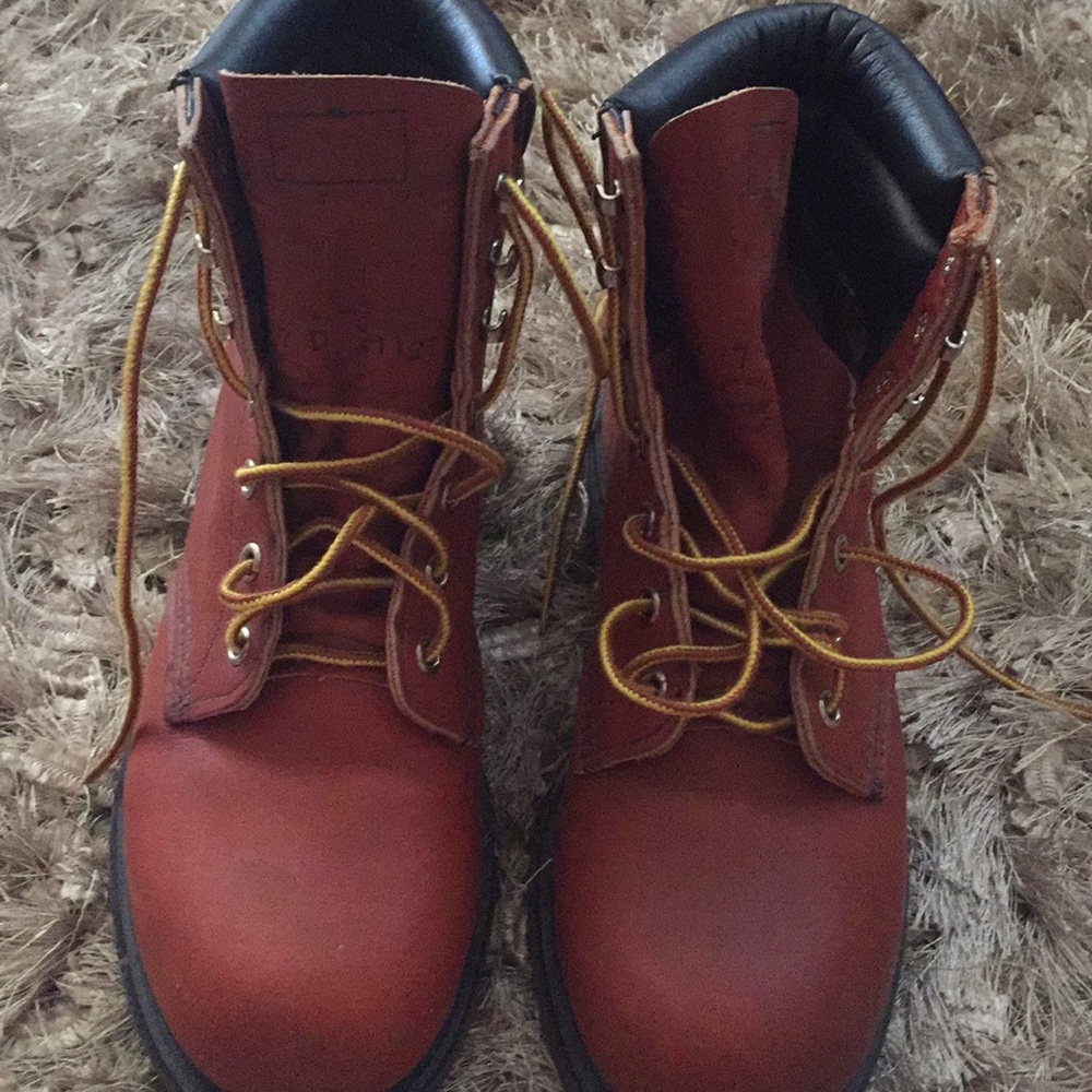 Red wing boots