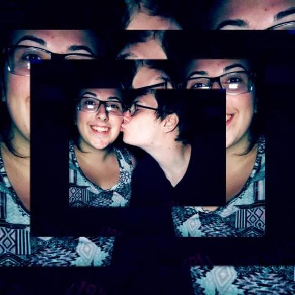 Meet your Posher, Krystal - Picture 1 of 1