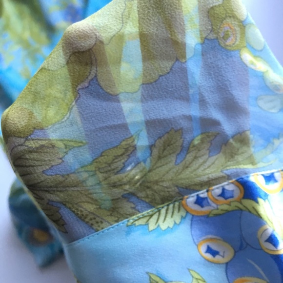 NWT Cynthia Rose Silk scarf.  $740 retail value - Picture 7 of 7