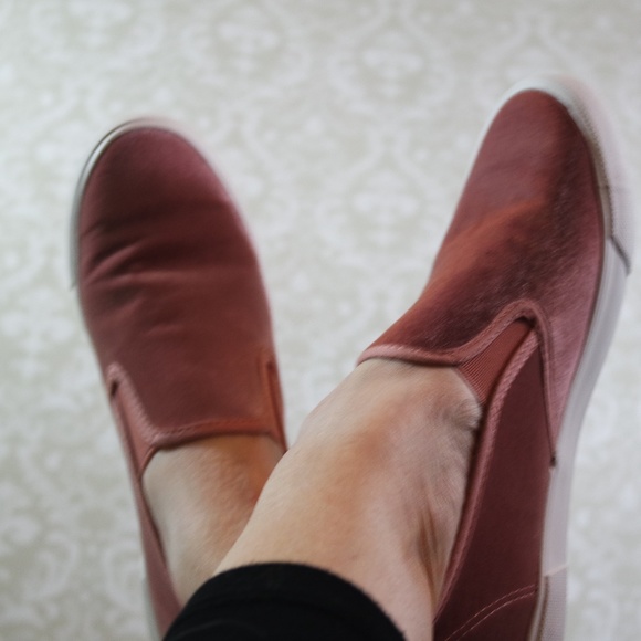 Qupid Blush Velvet Slip Ons - Picture 6 of 6