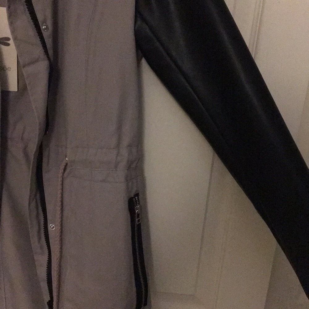 Tyler Boe Jacket - Picture 4 of 8