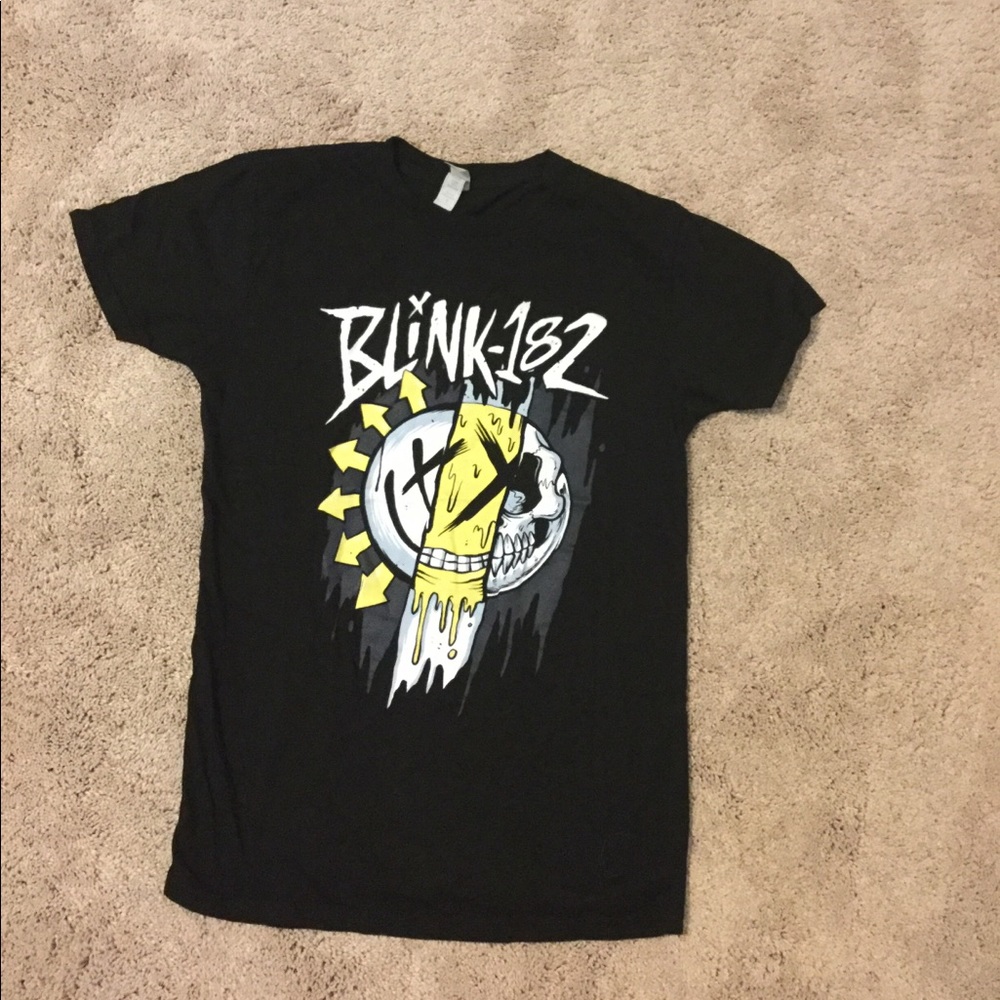 Blink-182 t shirt