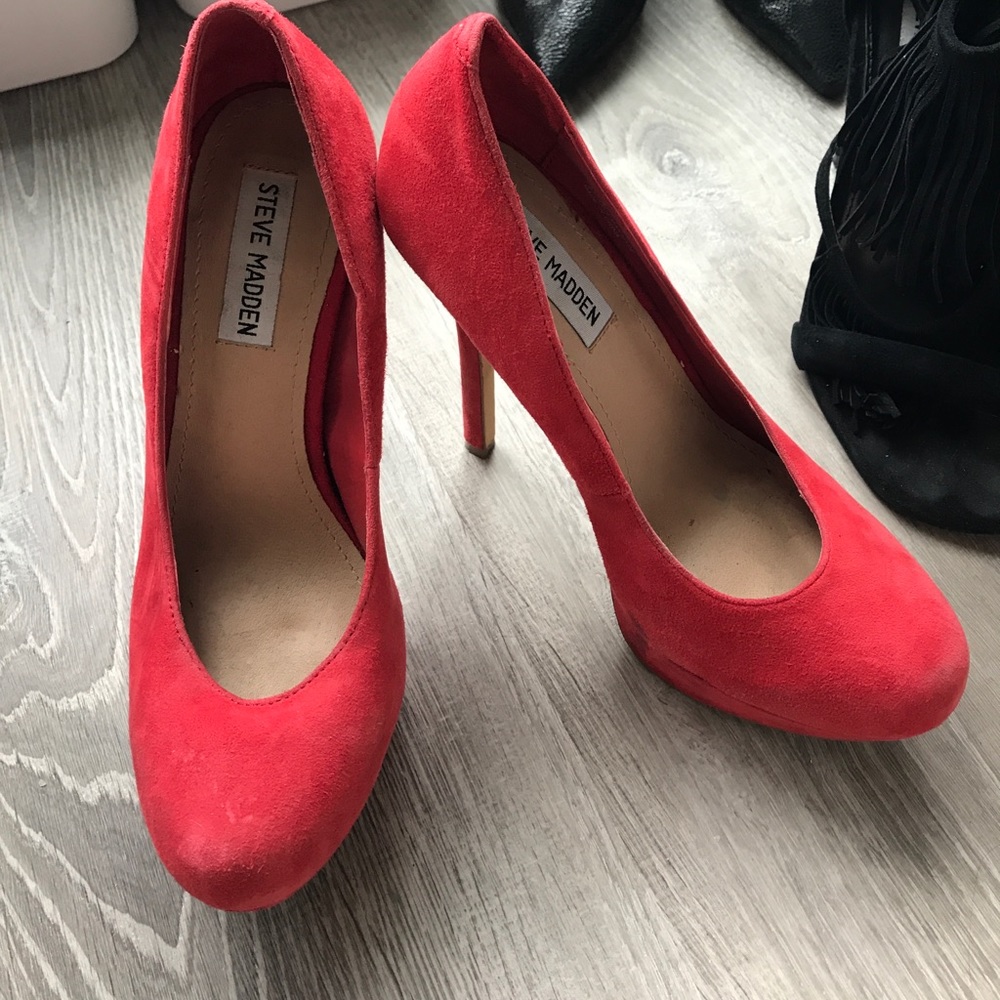 Steve Madden Bevv red platform pumps size 7.5