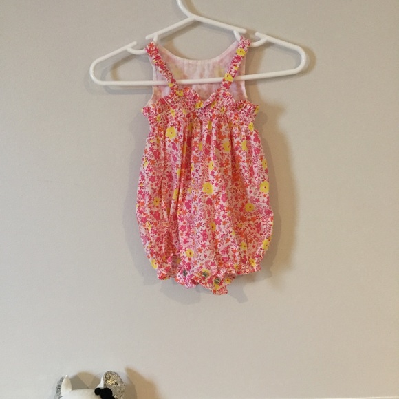 Romper and matching hat - Picture 2 of 3