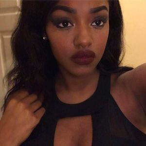 Meet your Posher, Tierra