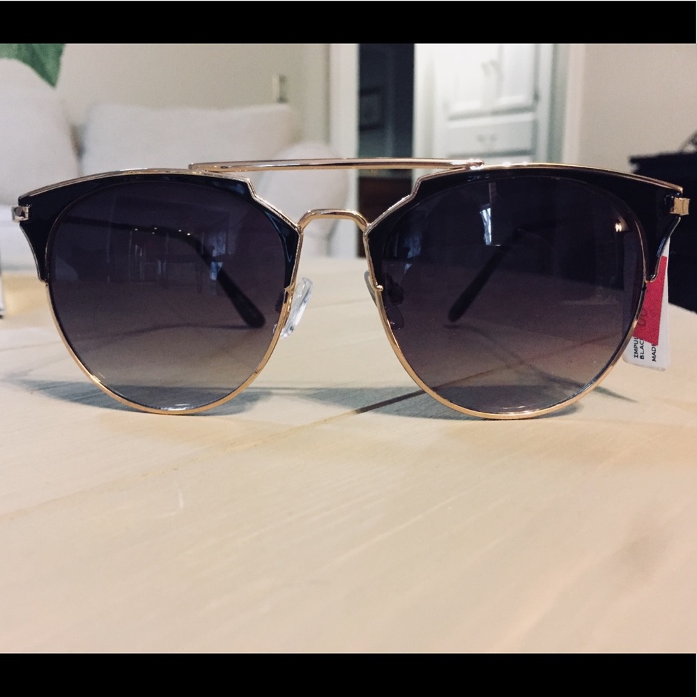 🎉🎉SALE🌈 NWT Cat Eye Aviator Sunglasses!