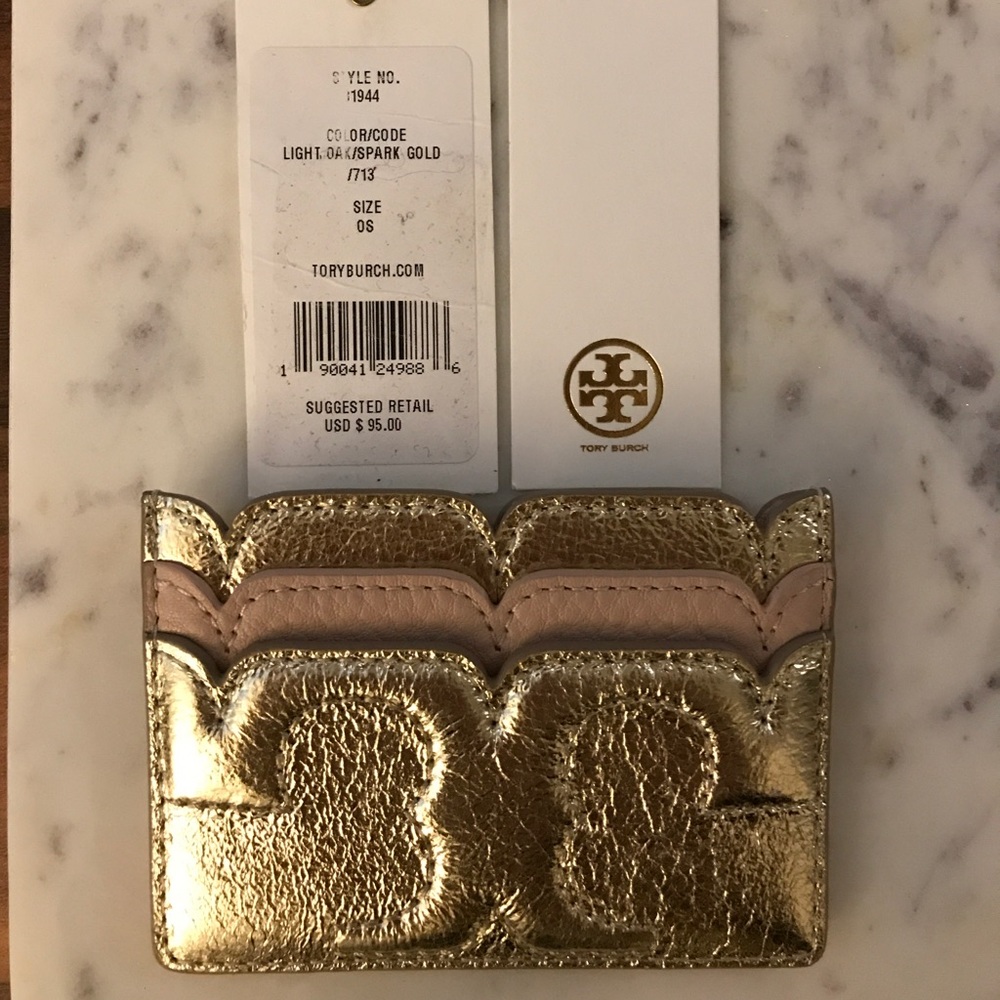 NWT Tory Burch Scallop Card Case Wallet