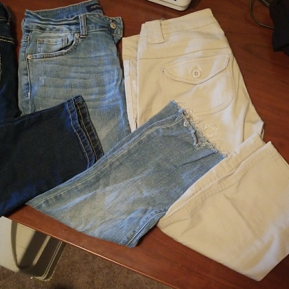 Capri bundle!! - Picture 2 of 2