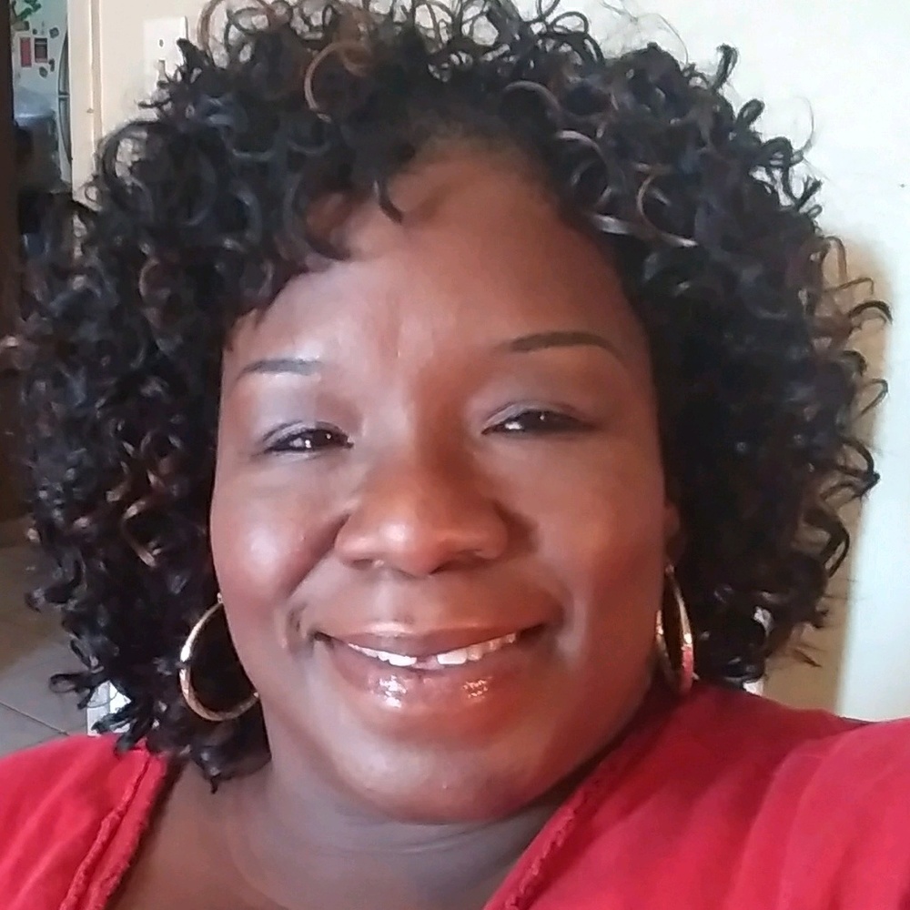 Meet your Posher, Pamela